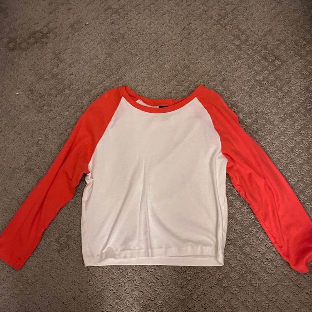 long sleeve crop top